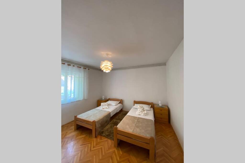 Comfy Apartment In A Quiet Neighborhood Sibenik Exterior photo
